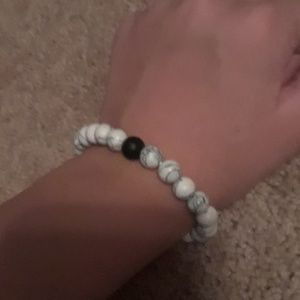 Bead bracelet